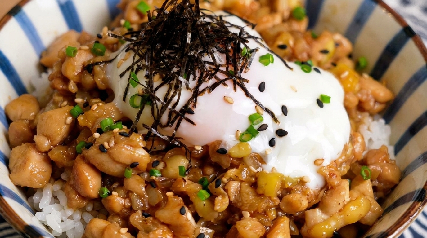 Bol de Riz au Poulet Haché (Tori Soboro Don)