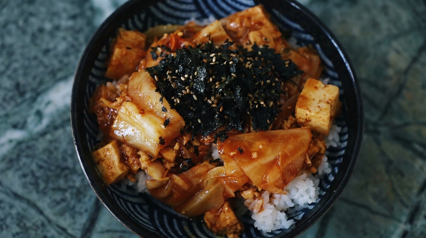 Bol de riz au thon et curry épicé