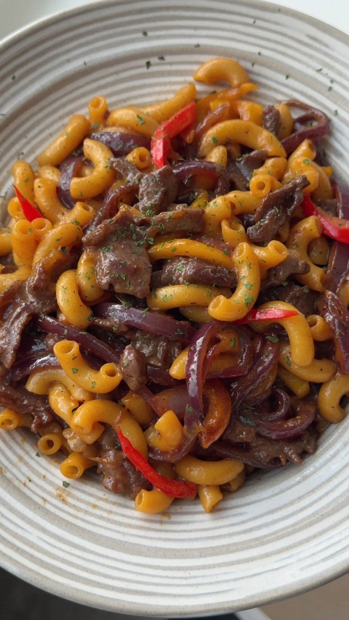 Macaronis Classiques au Bœuf et Poivre Noir