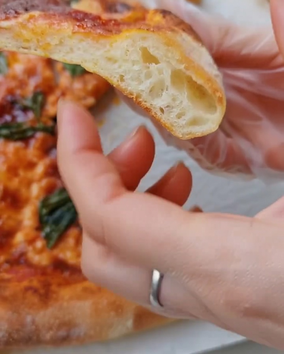 Placer la pâte sur une feuille de papier cuisson.