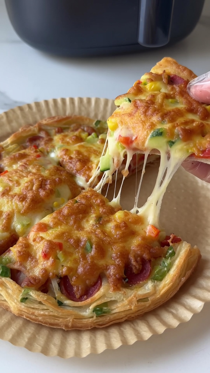 Pizza Croustillante sur Crêpe à la Ciboule