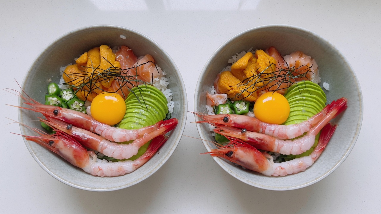Donburi de fruits de mer frais (Kaisen-don)