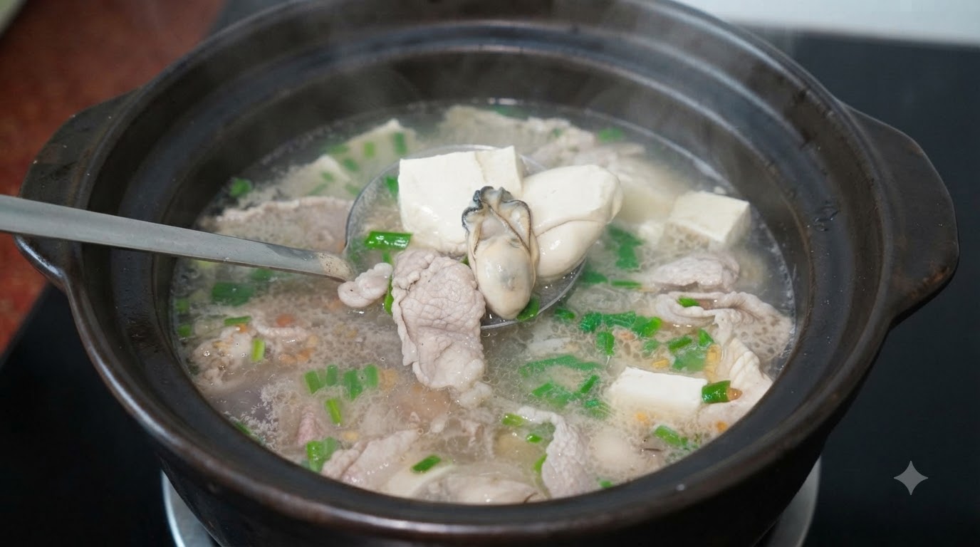 Soupe Chaude de Tofu et Huîtres (Canh Hàu Đậu Hũ)